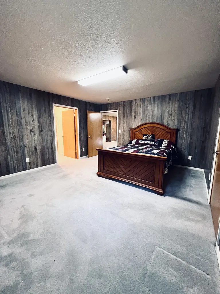 5905 E Moorestown Road Norwich Township MI 49651