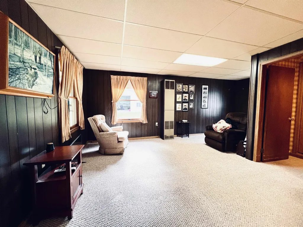 5905 E Moorestown Road Norwich Township MI 49651