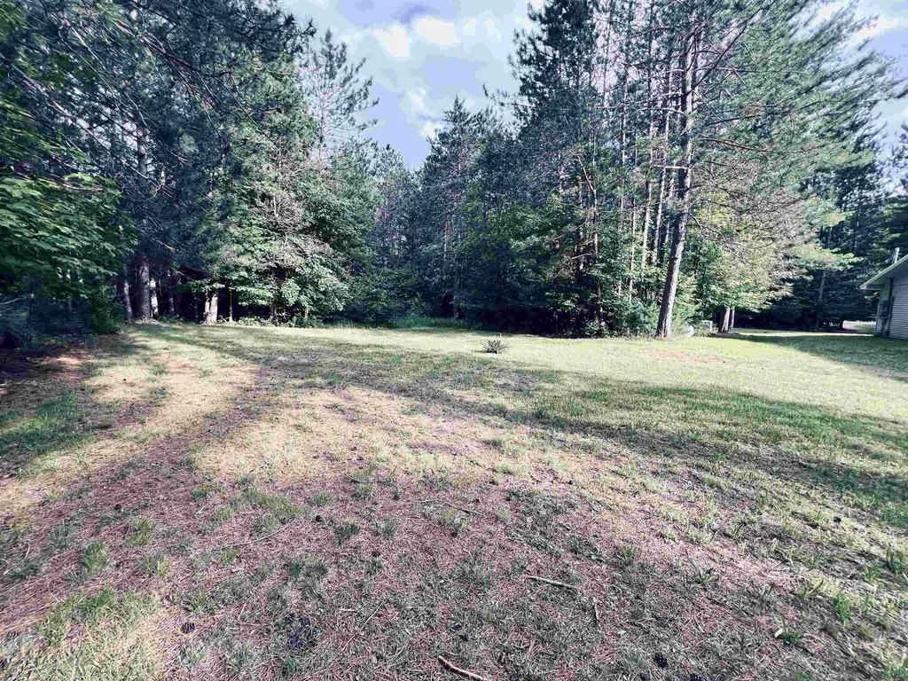 5905 E Moorestown Road Norwich Township MI 49651