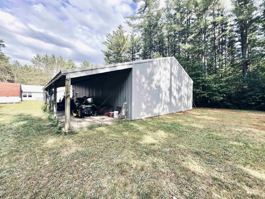 5905 E Moorestown Road Norwich Township MI 49651
