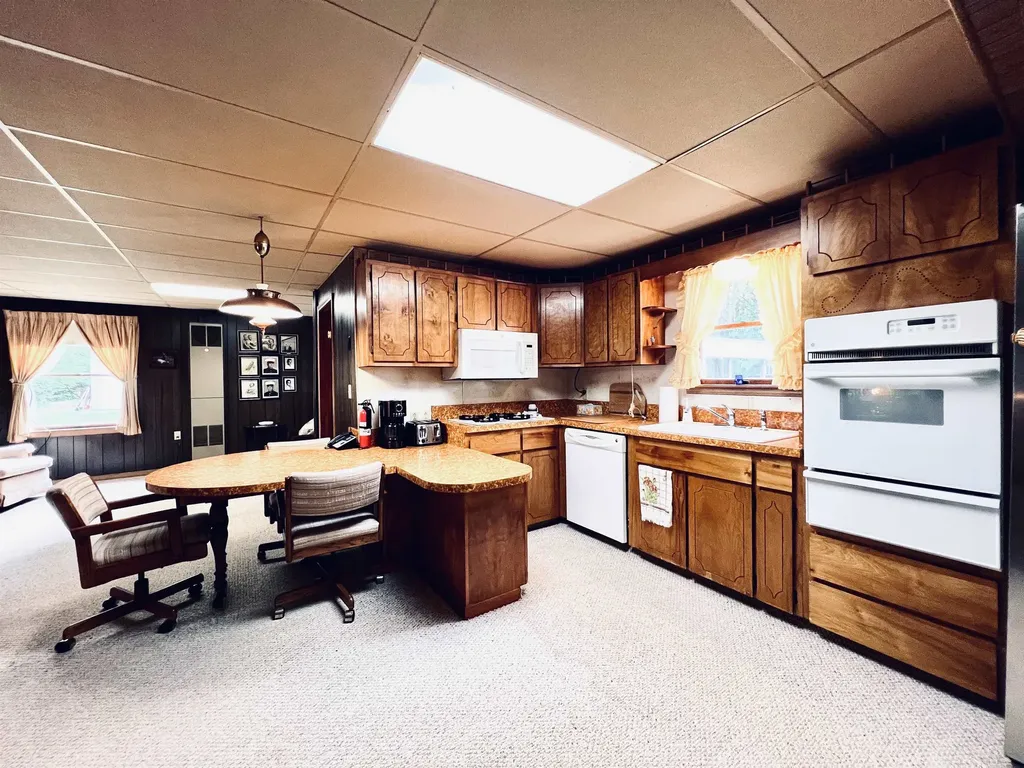 5905 E Moorestown Road Norwich Township MI 49651