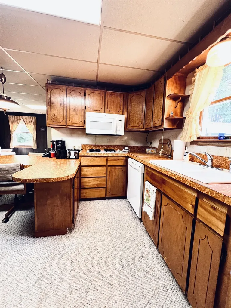 5905 E Moorestown Road Norwich Township MI 49651