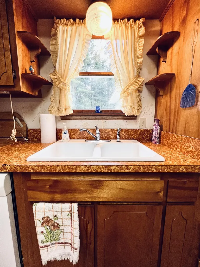5905 E Moorestown Road Norwich Township MI 49651