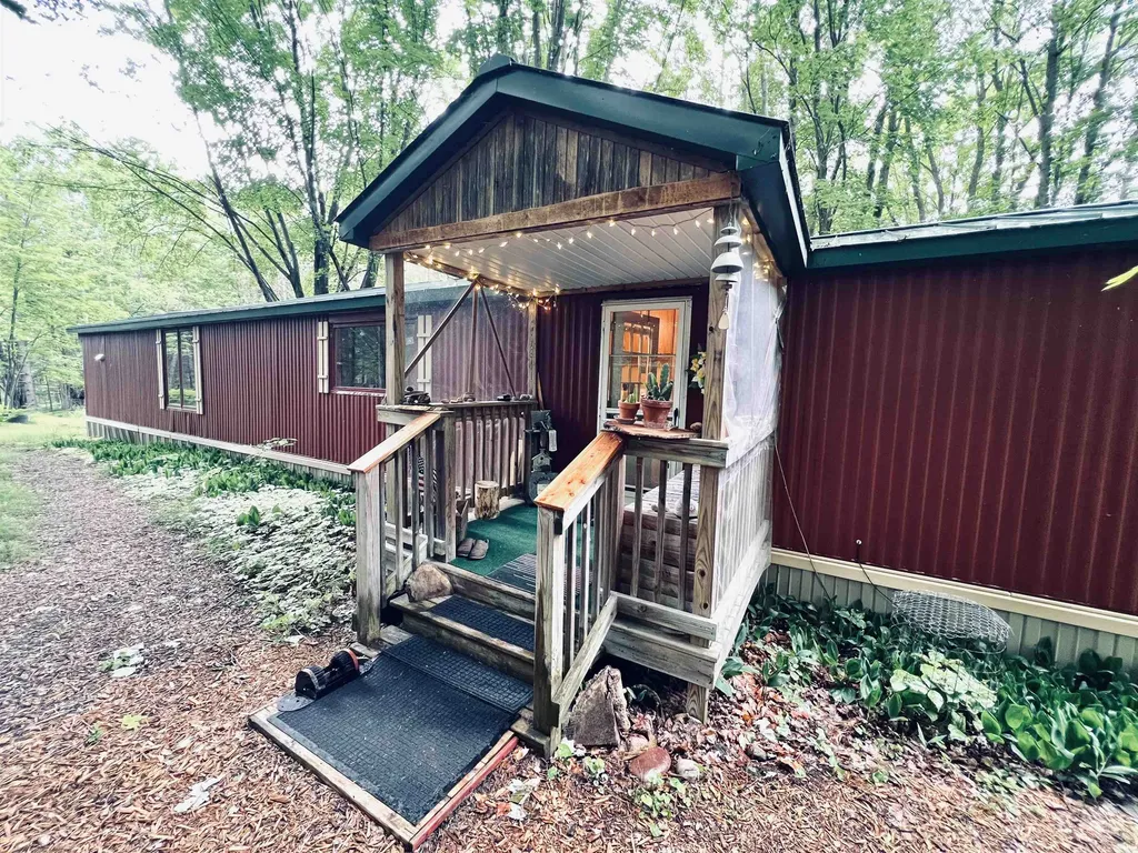 154 Hills Circle Rose Lake Township MI 49655