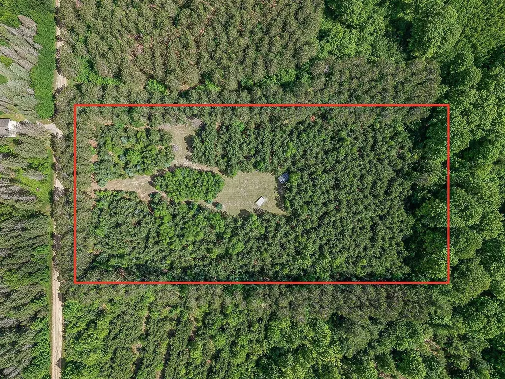 8767 Rustic Lane Garfield Township MI 49633