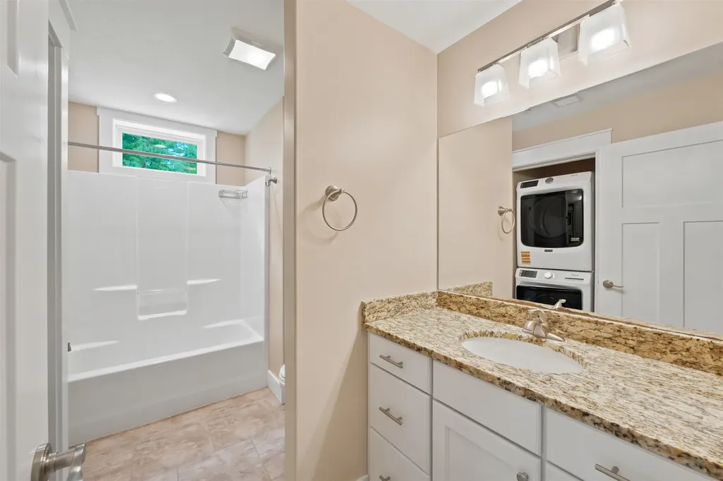429 Munson Place Traverse City City MI 49686