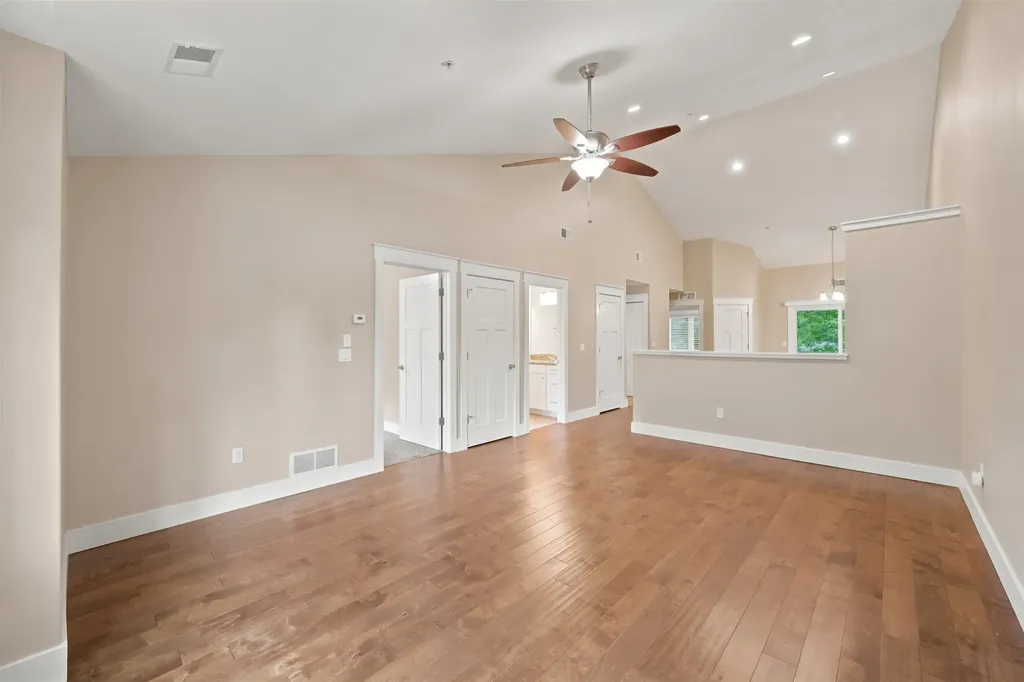 429 Munson Place Traverse City City MI 49686