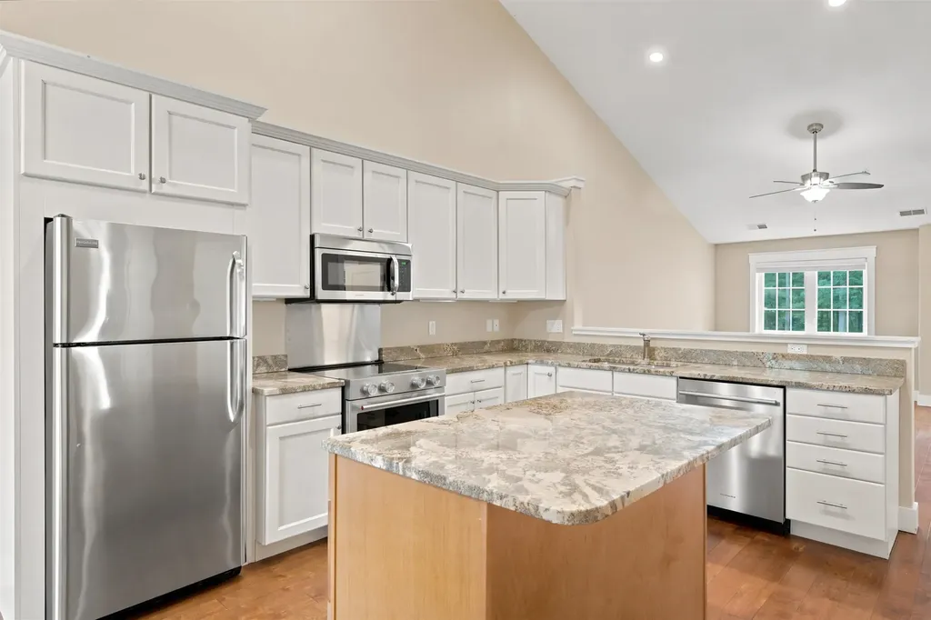 429 Munson Place Traverse City City MI 49686