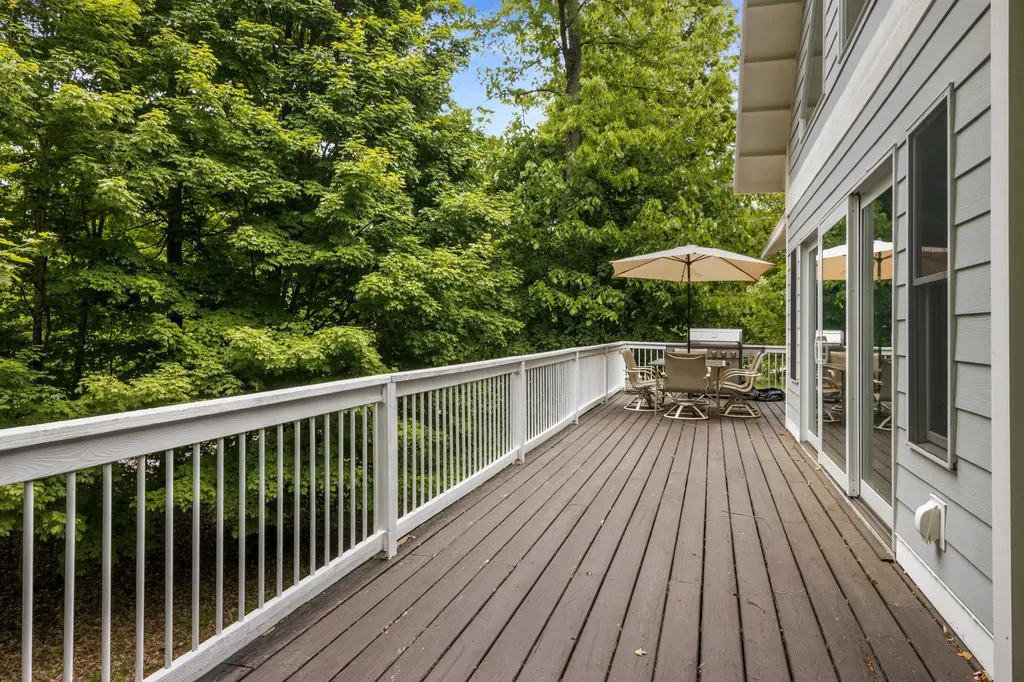 11770 S Mistys Trail Empire Township MI 49630