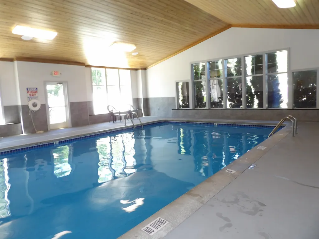 1246 Sunnyside Drive Cadillac City MI 49601