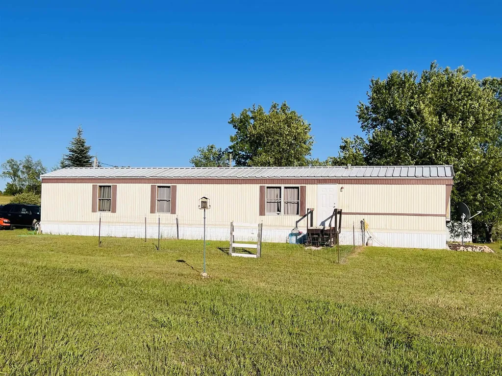 13845 70th Avenue Hartwick Township MI 49631