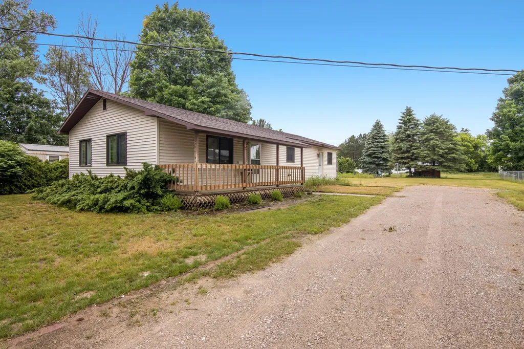 5250 W Mobile Trail Blair Township MI 49685