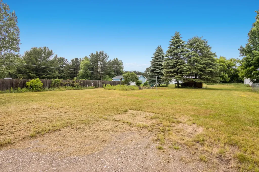 5250 W Mobile Trail Blair Township MI 49685