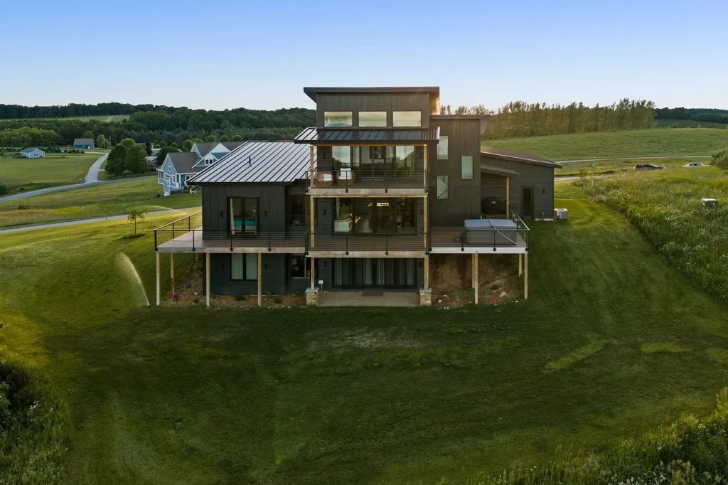 10112 E John Michael Drive Suttons Bay Township MI 49682