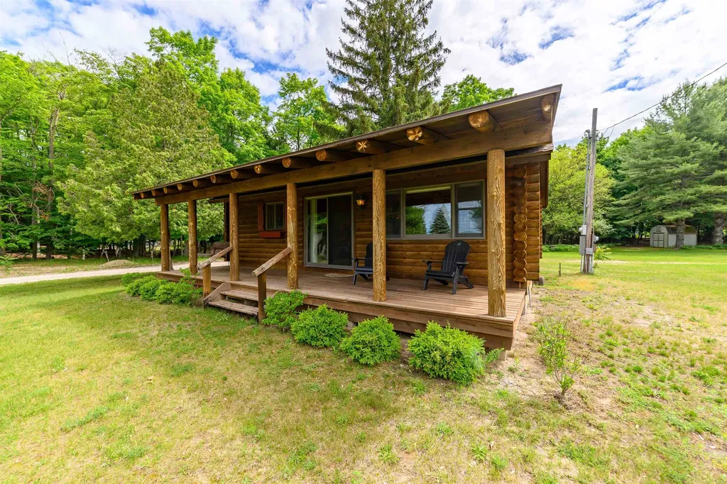 10844 Torchlight Lane Central Lake Township MI 49622