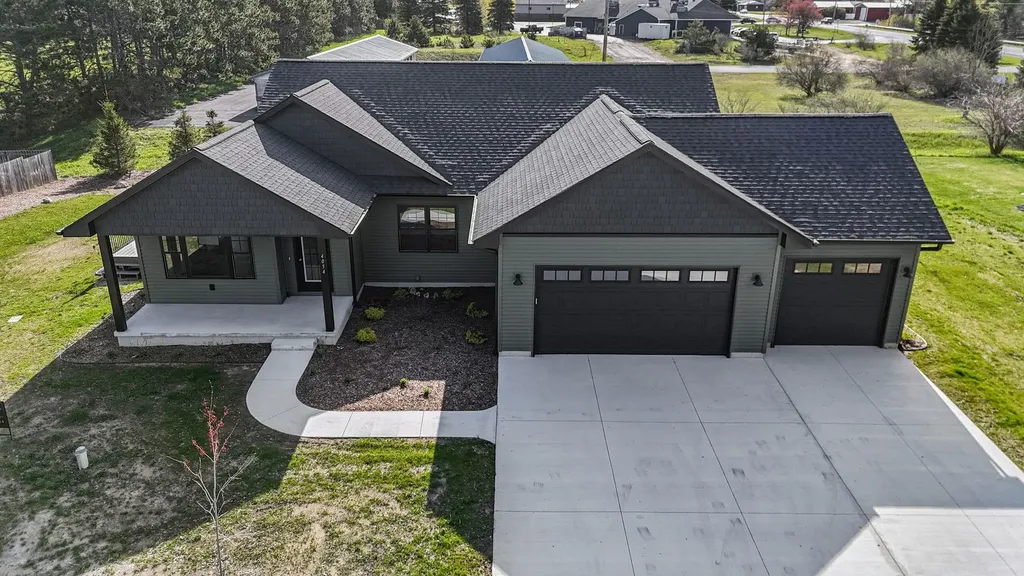 4054 Center Farm Lane Long Lake Township MI 49685