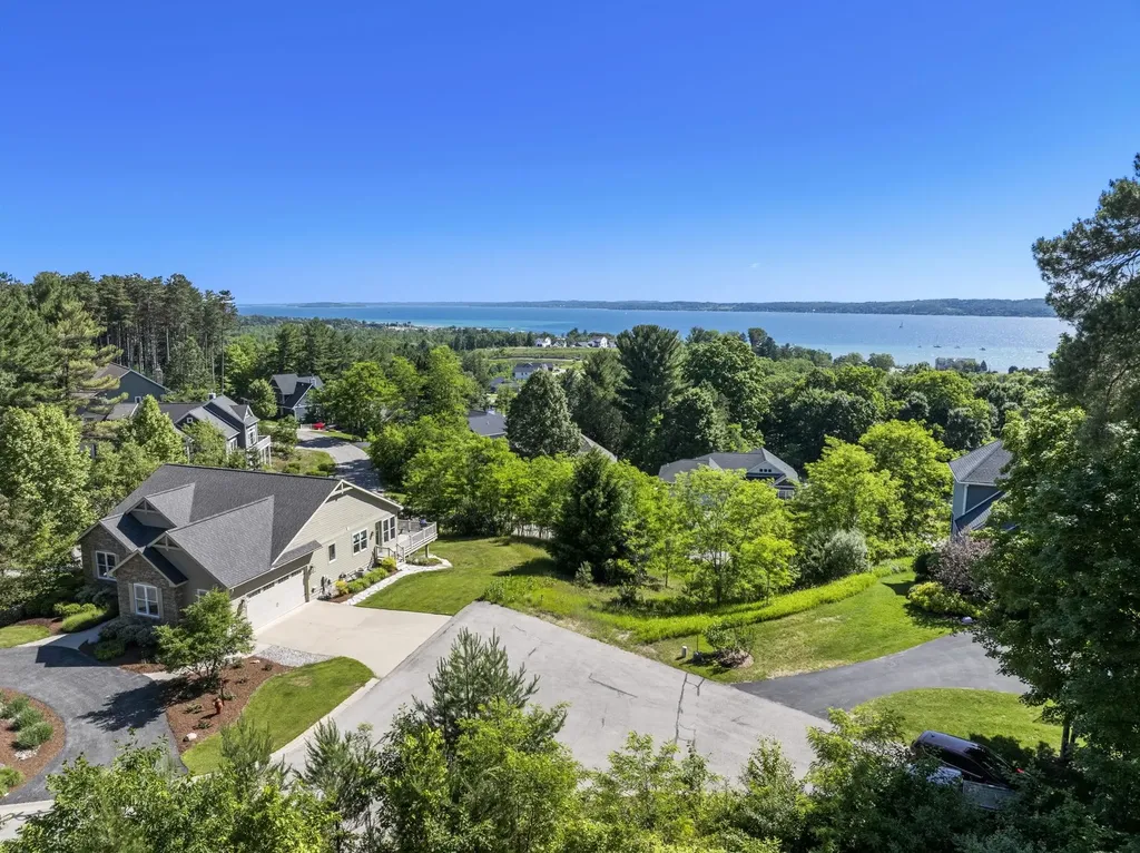 781 Wind Drift Drive Garfield Charter Township MI 49684