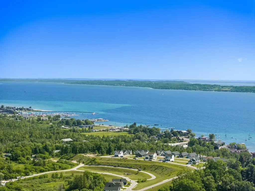 781 Wind Drift Drive Garfield Charter Township MI 49684