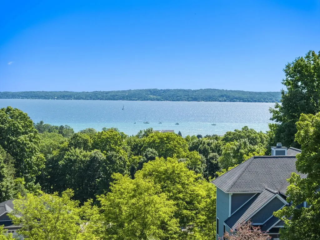 781 Wind Drift Drive Garfield Charter Township MI 49684
