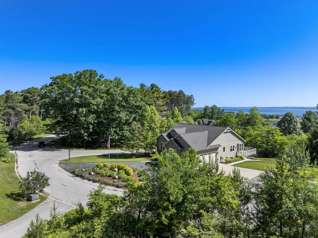 781 Wind Drift Drive Garfield Charter Township MI 49684