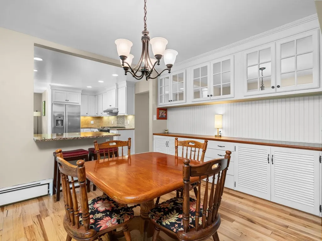 7370 Maple Terrace Avenue Peninsula Township MI 49686