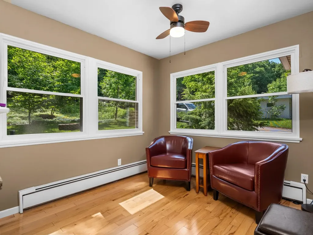 7370 Maple Terrace Avenue Peninsula Township MI 49686