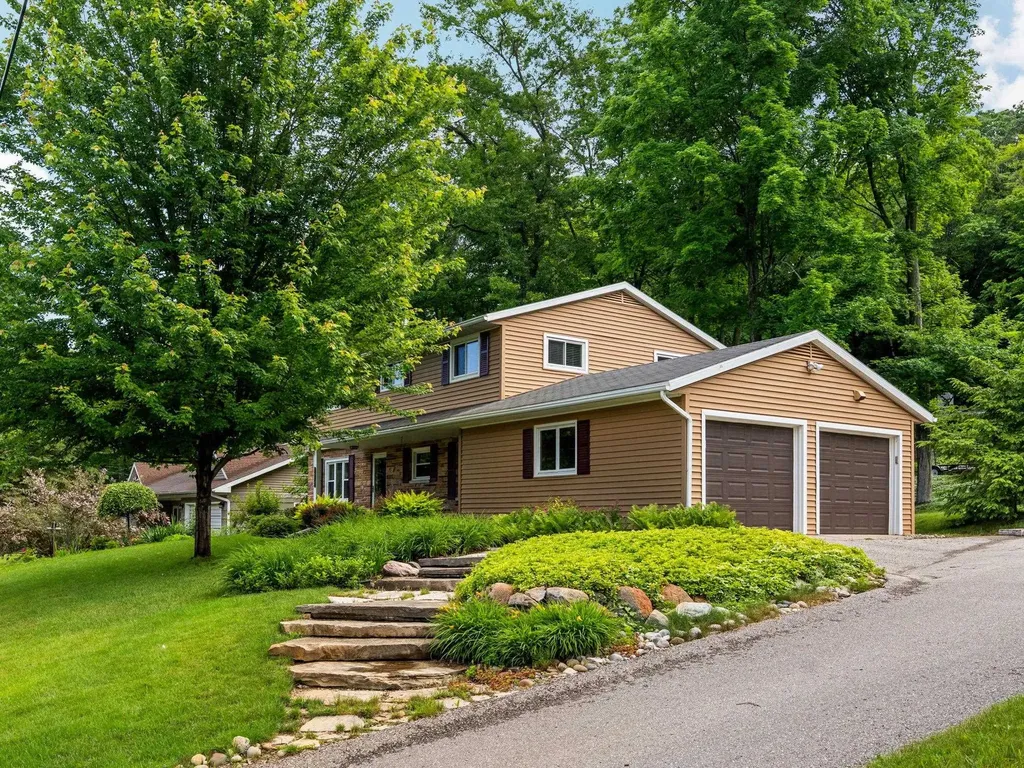 7370 Maple Terrace Avenue Peninsula Township MI 49686