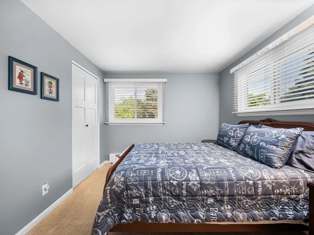 7370 Maple Terrace Avenue Peninsula Township MI 49686