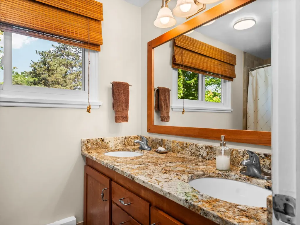 7370 Maple Terrace Avenue Peninsula Township MI 49686