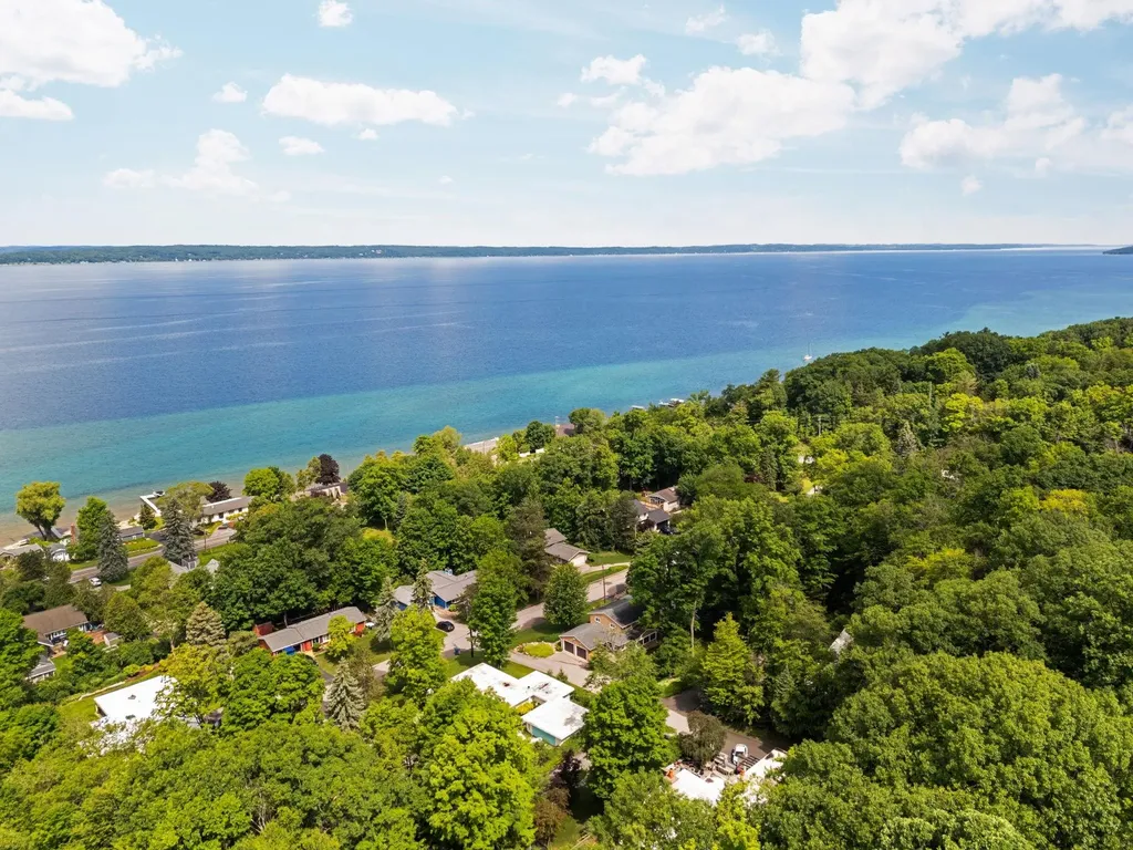 7370 Maple Terrace Avenue Peninsula Township MI 49686