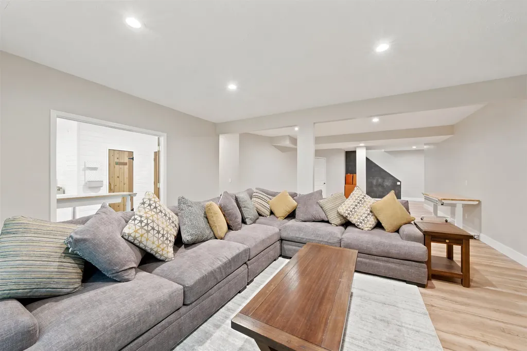 3569 Kennedy Place Acme Township MI 49690