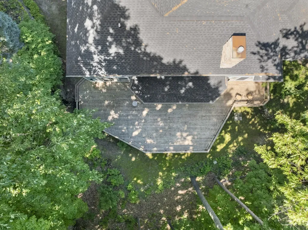 10268 E Twin Oaks Drive Elmwood Charter Township MI 49684