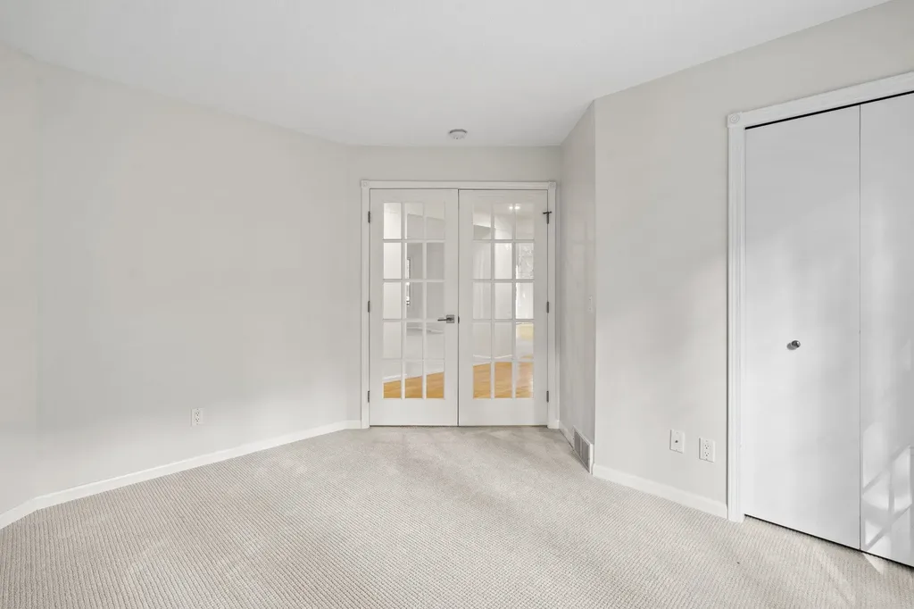 10268 E Twin Oaks Drive Elmwood Charter Township MI 49684
