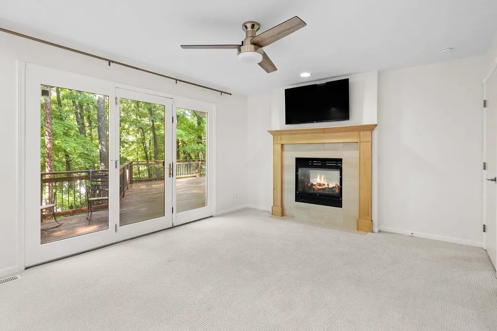10268 E Twin Oaks Drive Elmwood Charter Township MI 49684