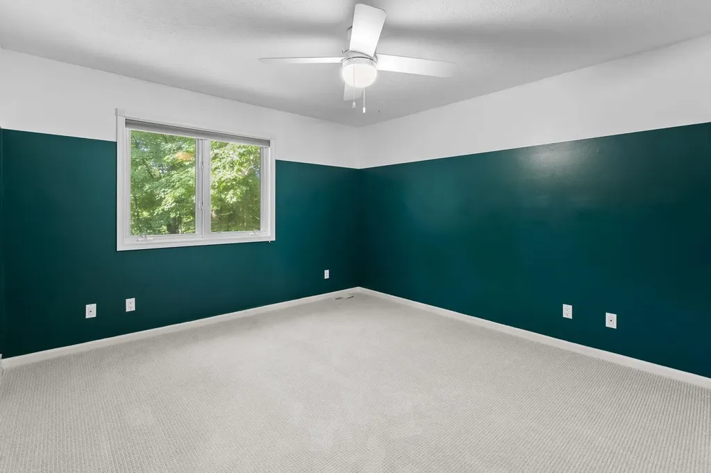 10268 E Twin Oaks Drive Elmwood Charter Township MI 49684