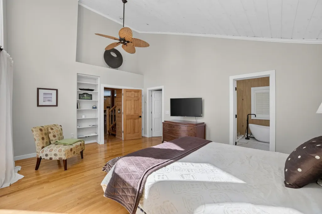 12246 Pineridge Trail Torch Lake Township MI 49648