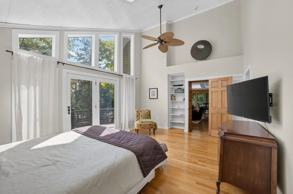 12246 Pineridge Trail Torch Lake Township MI 49648