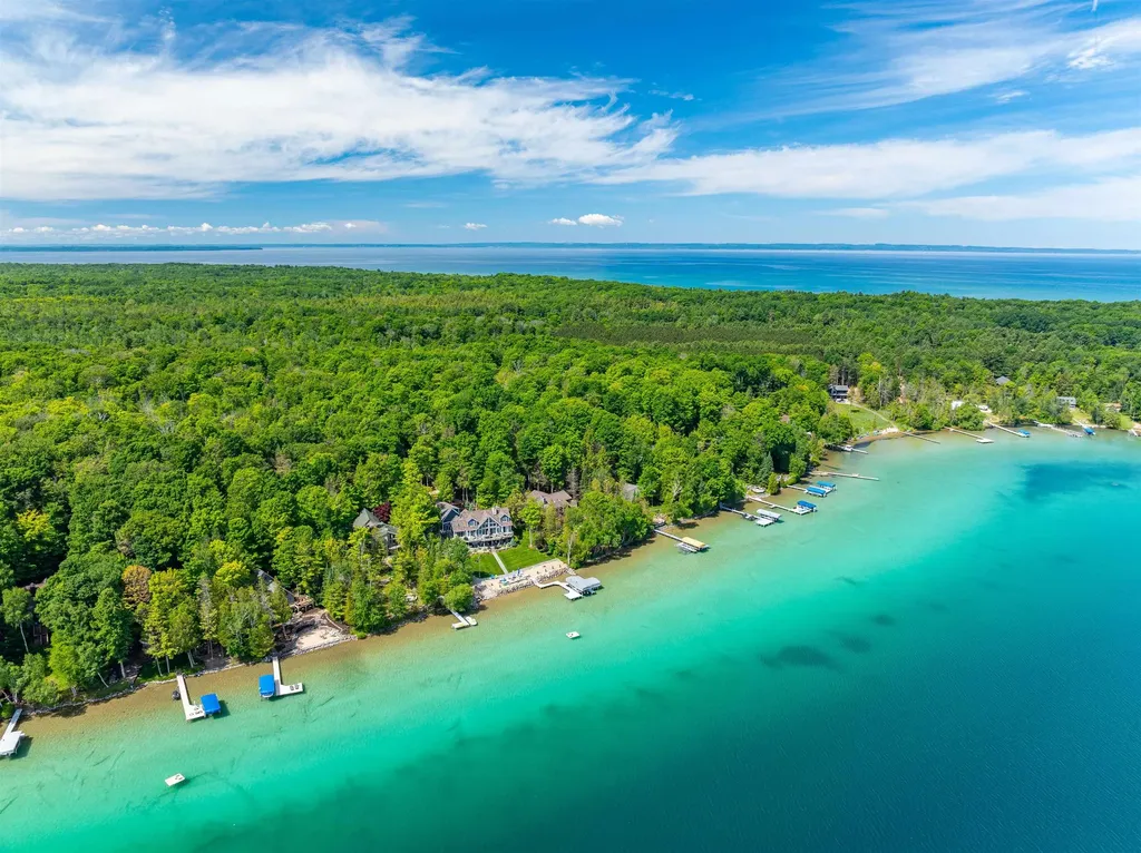 12246 Pineridge Trail Torch Lake Township MI 49648