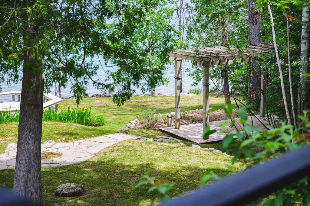 12246 Pineridge Trail Torch Lake Township MI 49648