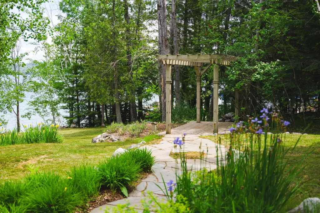 12246 Pineridge Trail Torch Lake Township MI 49648