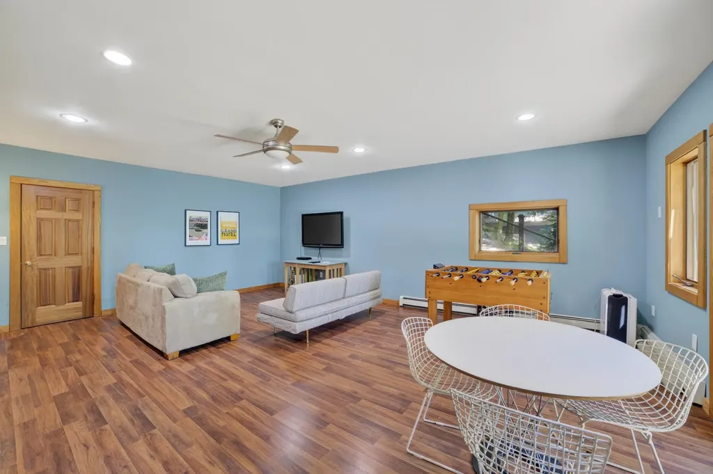 12246 Pineridge Trail Torch Lake Township MI 49648