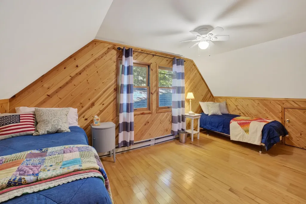 12246 Pineridge Trail Torch Lake Township MI 49648