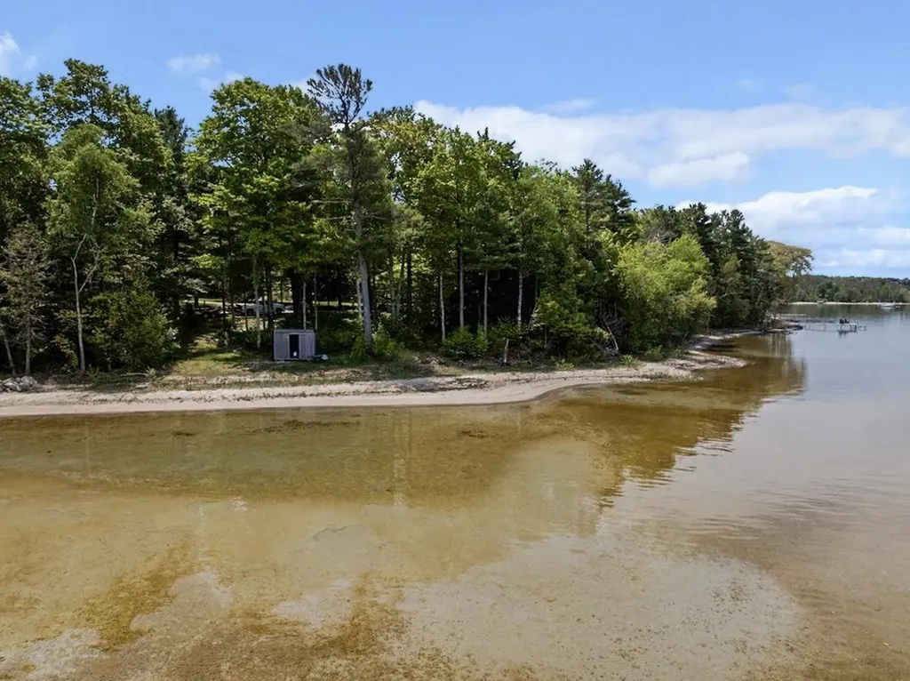 737 S Stony Point Road Suttons Bay Township MI 49682