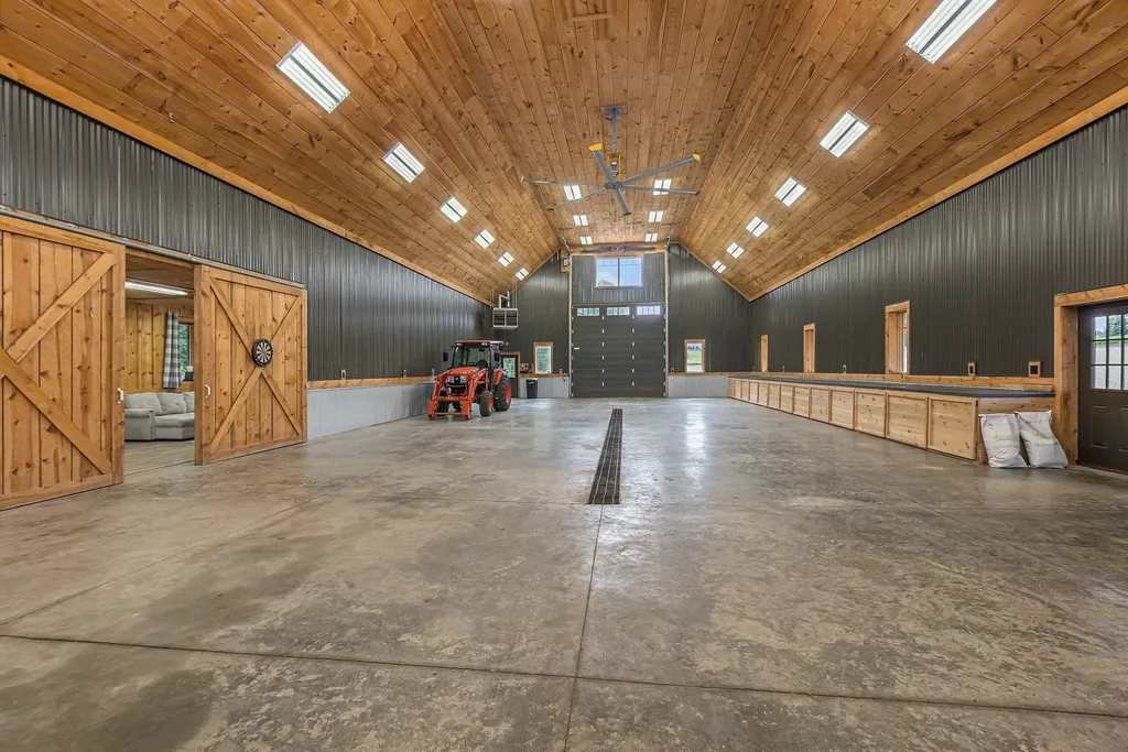 3625 Swaney Road Peninsula Township MI 49686