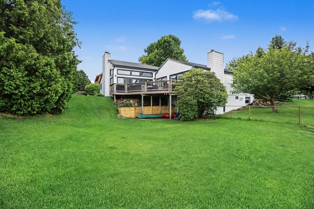 4272 Ridgemoor Drive Garfield Charter Township MI 49684
