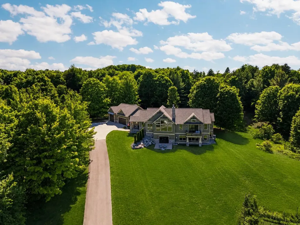4796 Sunrise Lane Garfield Charter Township MI 49684