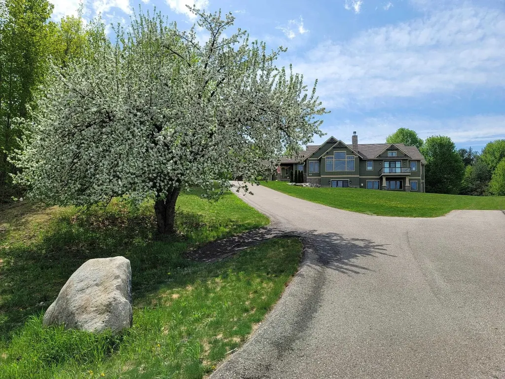 4796 Sunrise Lane Garfield Charter Township MI 49684