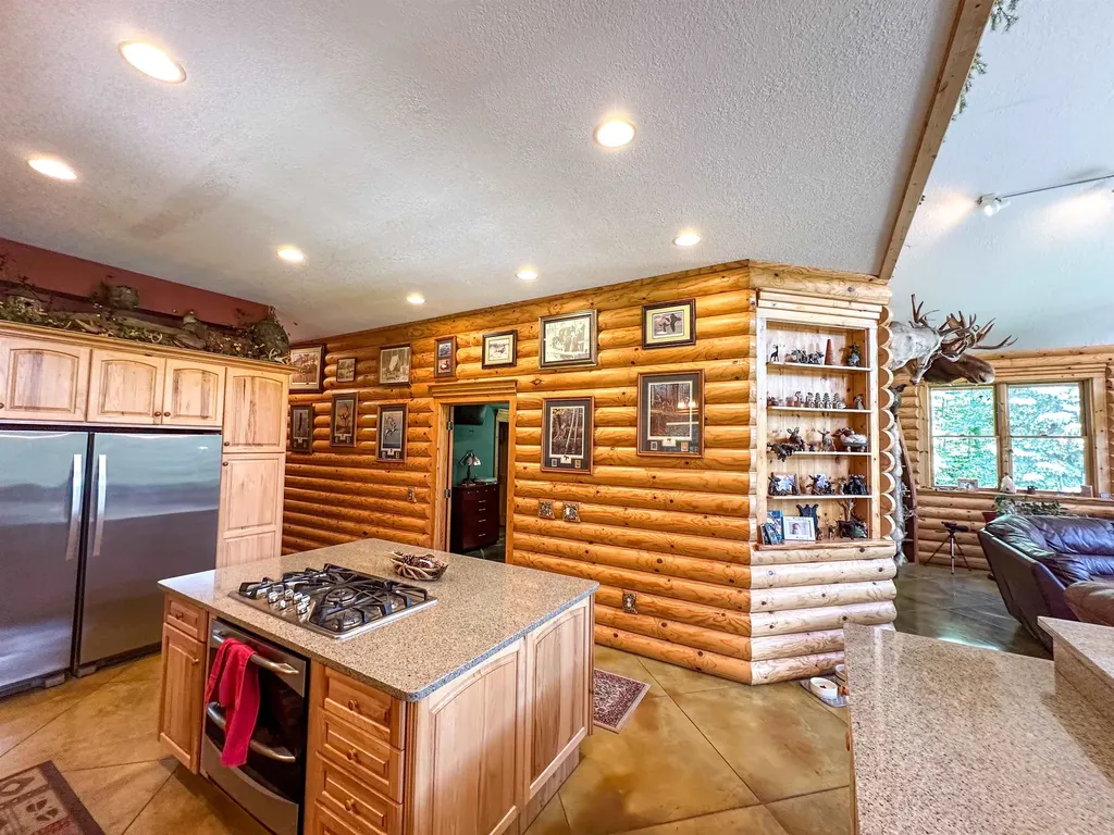 8157 NW Kellogg Road Clearwater Township MI 49612