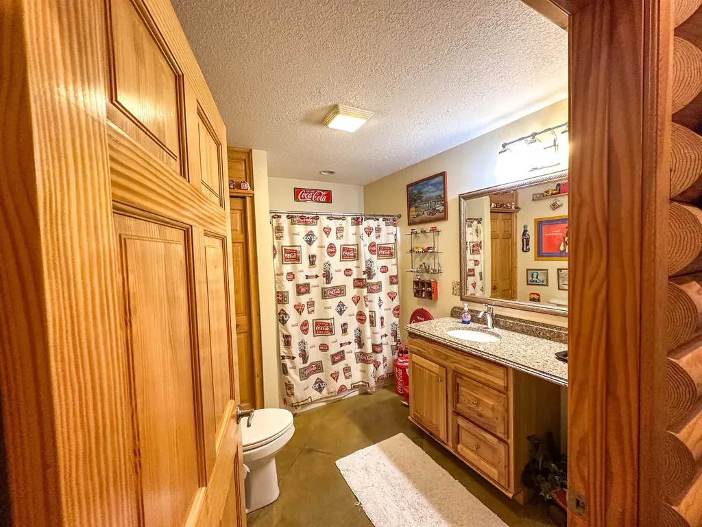8157 NW Kellogg Road Clearwater Township MI 49612