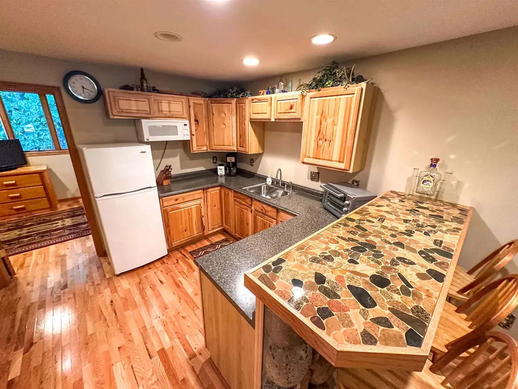 8157 NW Kellogg Road Clearwater Township MI 49612